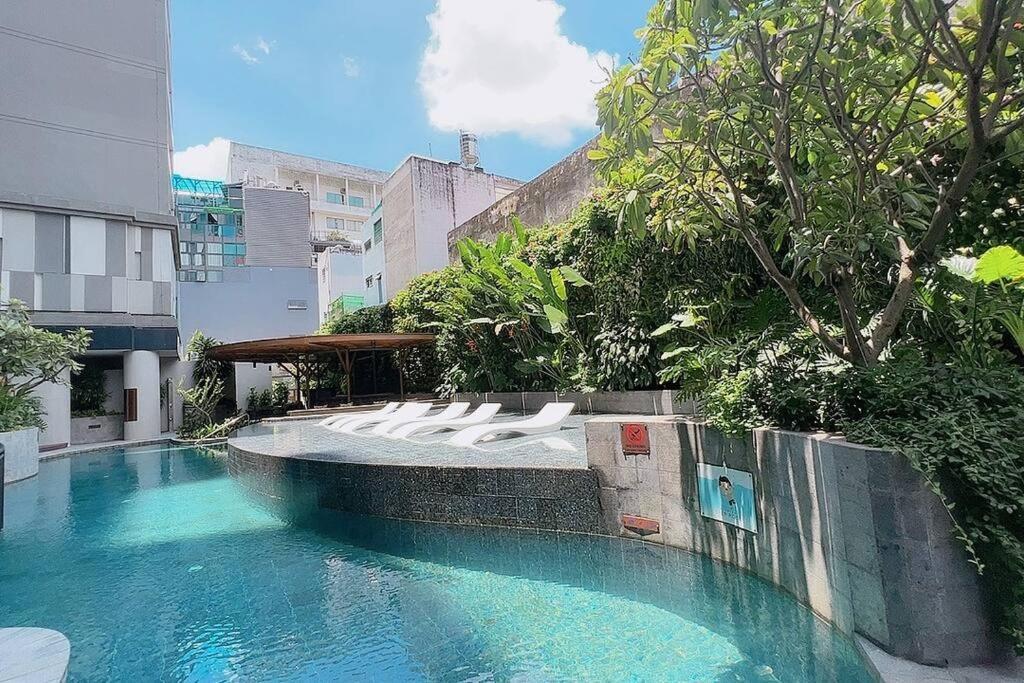 Luxury In Zenity District 1