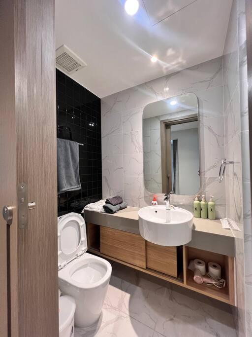 Luxury In Zenity District 1 TP. Hồ Chí Minh